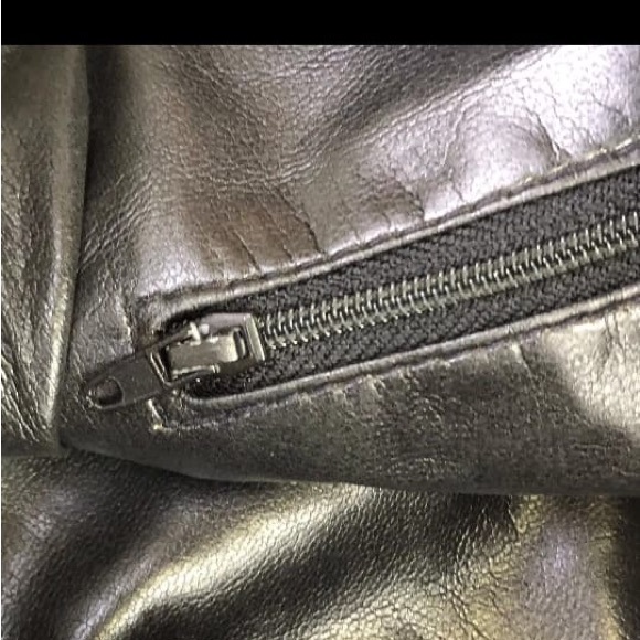 🔥🔥 EUC Red Fendi Bag Rare🔥🔥🔥 - Picture 11 of 14